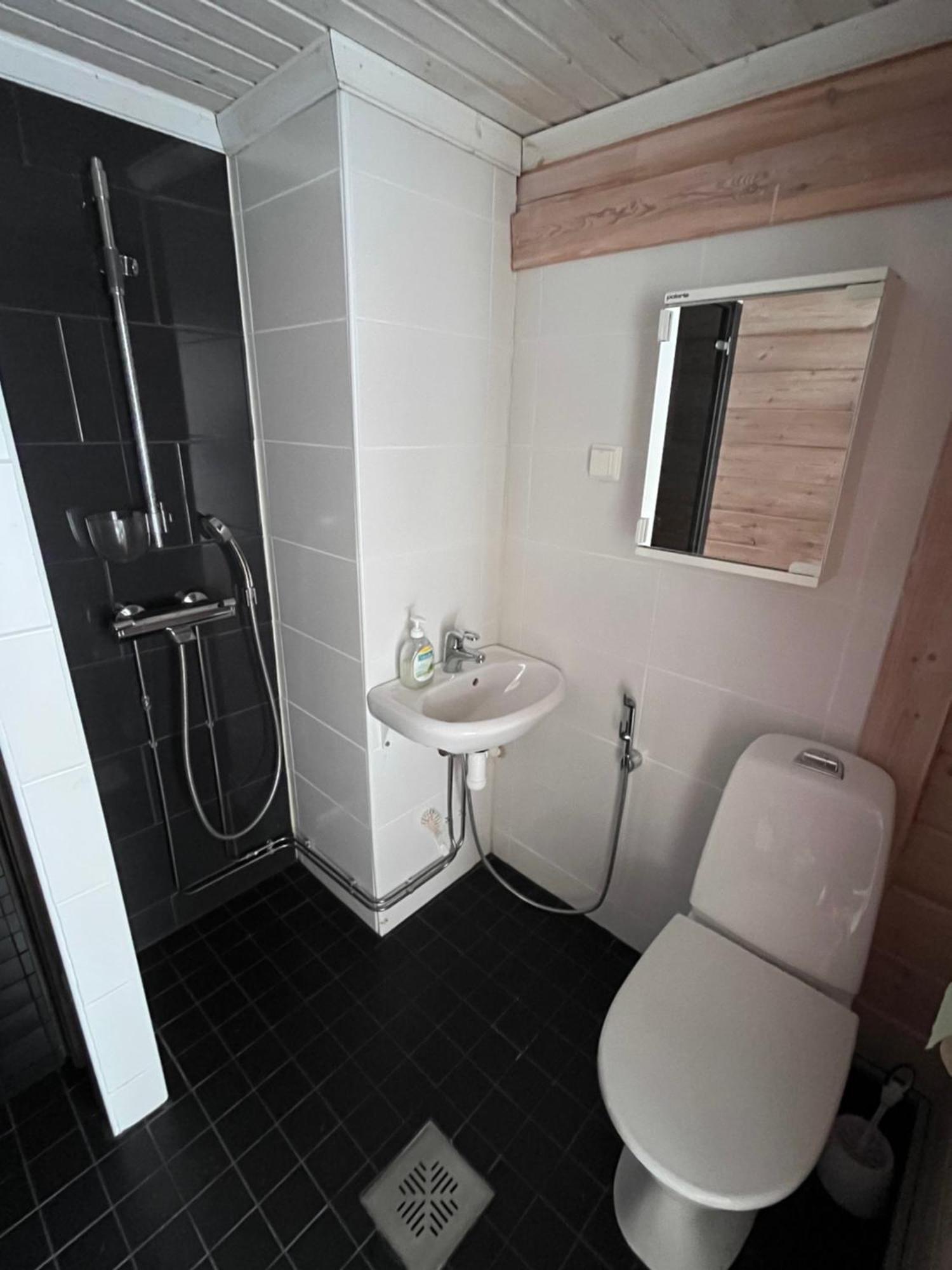 Kenttaeniemi Cottages Sonka Room photo
